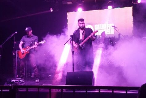 El rock sonó fuerte en Vöudevil con Cabezones, Edu Schmidt y bandas nacionales