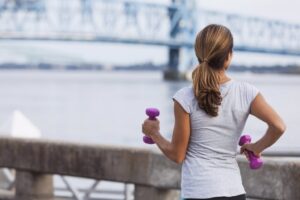 Caminar: una forma de evitar el malestar, pero no de alcanzar el bienestar