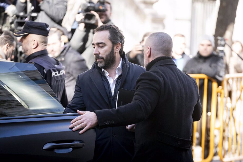 El juez ratifica el bloqueo de cerca de 300 cuentas relacionadas con el escándalo de hidrocarburos en Aldama