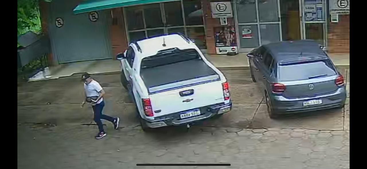 Denuncian millonario hurto del interior de una camioneta en el Área 4 de Ciudad del Este