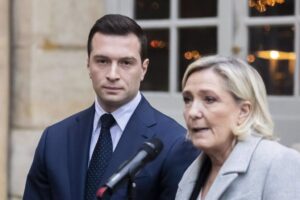 La extrema derecha lidera las encuestas para las elecciones presidenciales en Francia