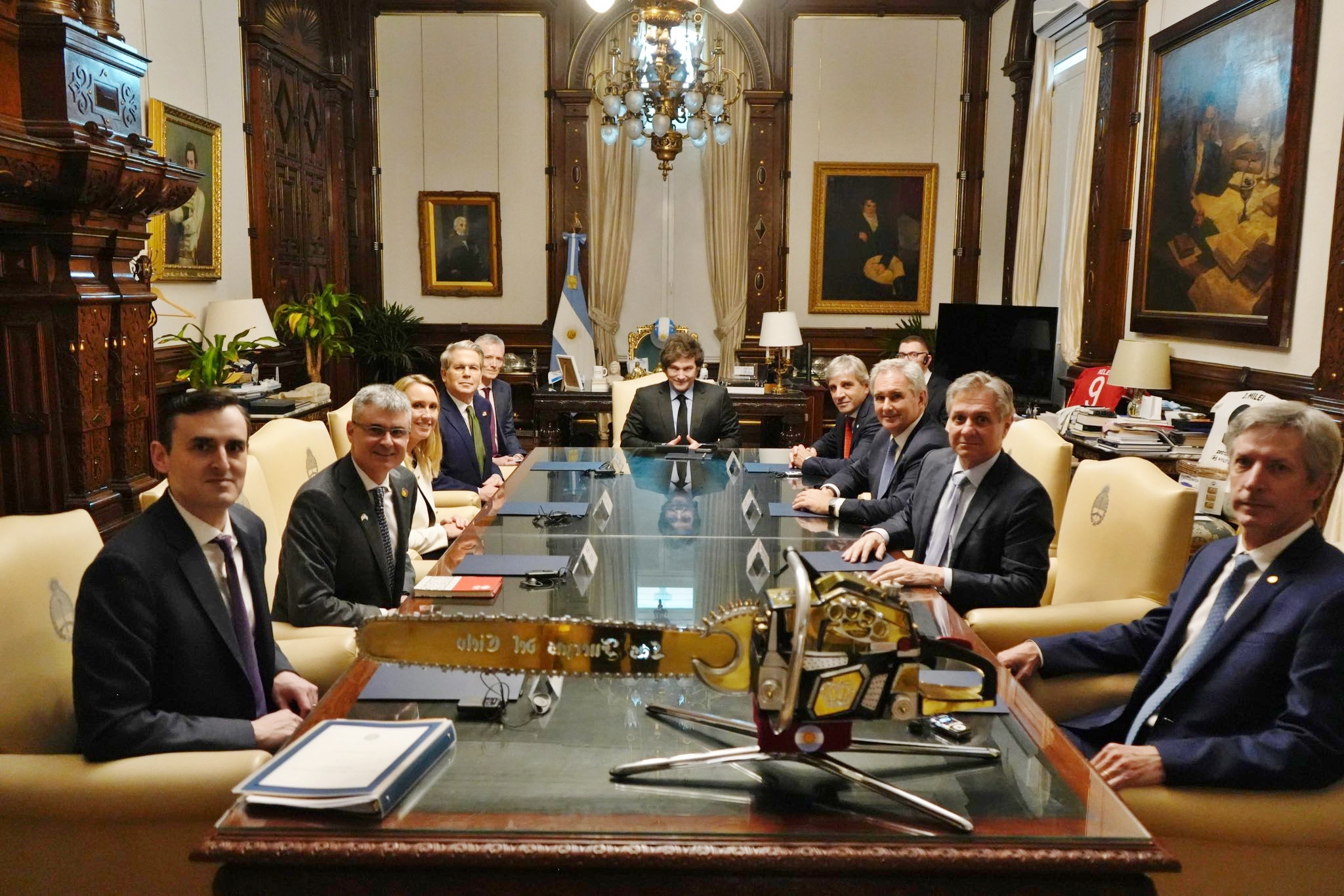 Milei se reunió con el secretario del Tesoro de EE.UU., quien ratificó “el pleno apoyo” a las medidas del Gobierno