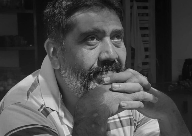 Del monumento al sánguche de milanesa al cosechero de limones: “Siempre tuve mucha vinculación con el campo y con la naturaleza”, dice el artista Sandro Pereira, que homenajea al paisaje tucumano 