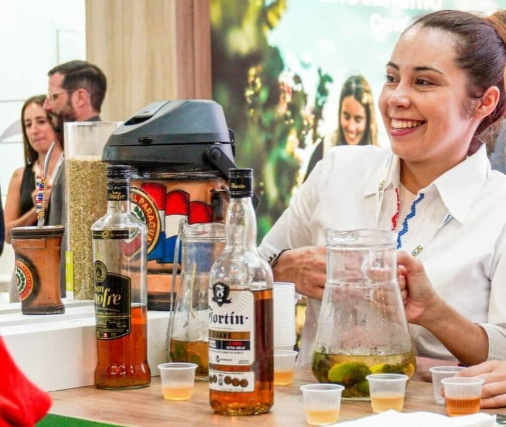 PARAGUAY MOSTRÓ SU OFERTA TURÍSTICA EN FERIA LA WTM LATIN AMERICA DE SÃO PAULO-BRASIL