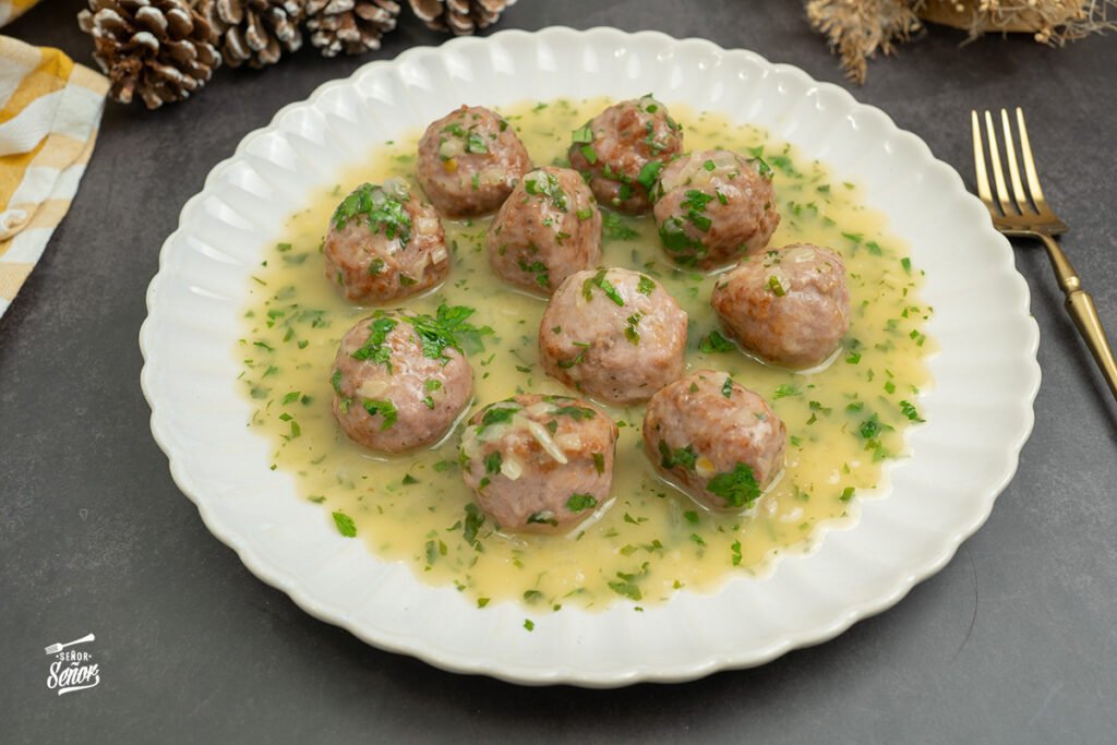Albóndigas en salsa verde. Una receta saludable y fácil