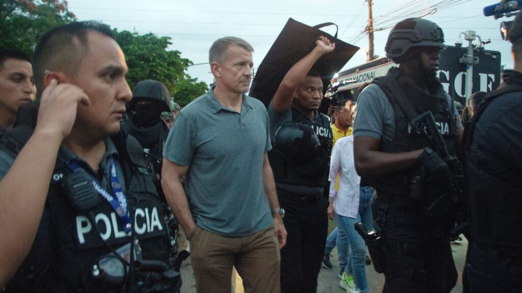 Erik Prince, de Blackwater, envuelto otra  vez en una polémica: ¿qué hace en Ecuador?