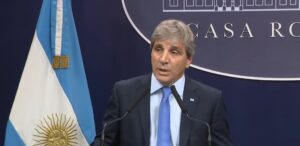 El ministro Caputo coqueteó nuevamente con la posibilidad de importar “maquinaria usada”, pero como no mencionó nunca al agro lo mejor será esperar el decreto