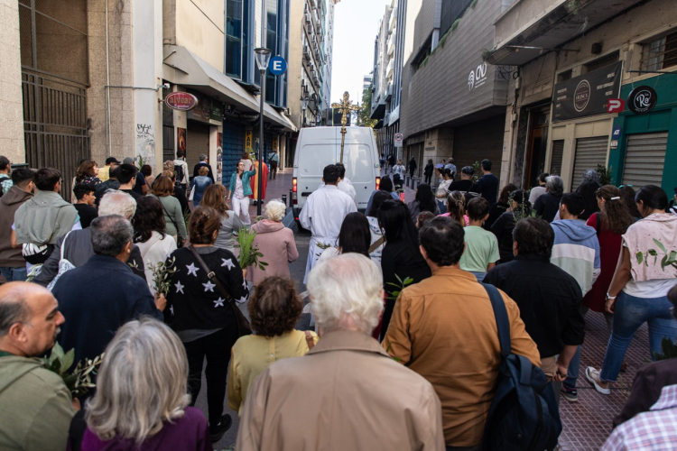 Domingo de Ramos, la negación de Pedro y una mirada “llena de misericordia”