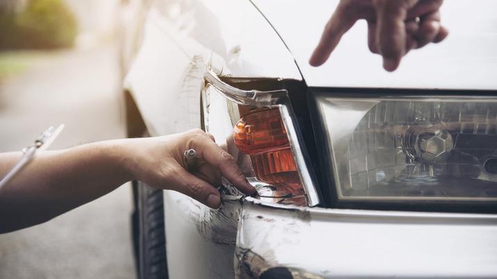 Mi coche ha sufrido daños por vandalismo: ¿Lo cubre mi seguro?