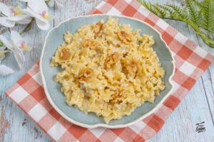Pasta con salsa de queso gorgonzola y nueces