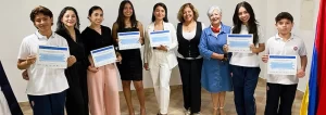 Premio Internacional Preuniversitario FUNIBER Investiga entregado a ganadores en Colombia