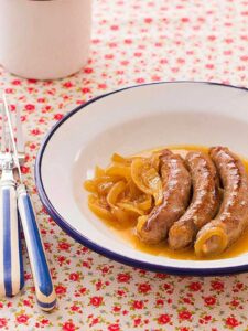 Salchichas al vino en Thermomix