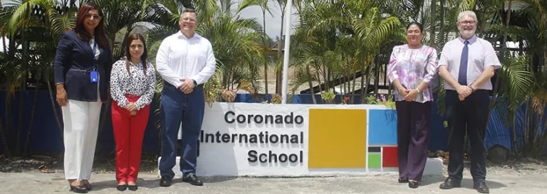 FUNIBER Panamá y el Coronado International School firman un convenio de cooperación