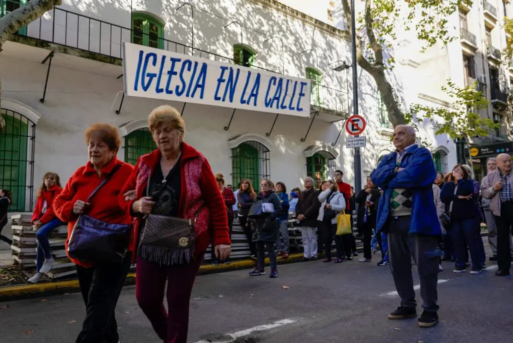 En fotos: Peregrinación argentina congrega a miles de fieles en homenaje al papa Francisco