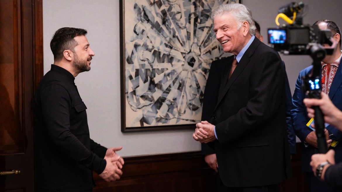 “Sin la Biblia y sin cruz no hay evangelio” “Sin la Biblia y sin cruz no hay evangelio”