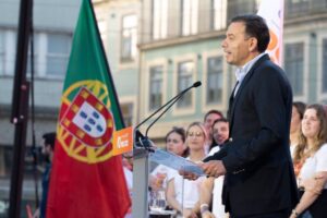 AD Gana las Elecciones en Portugal: PS y Chega Compiten por el Segundo Lugar, Según Encuestas a Pie de Urna