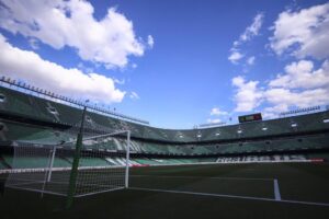 Antiviolencia sugiere una nueva sanción de 50,000 euros al Betis y el cierre del Villamarín durante un mes.