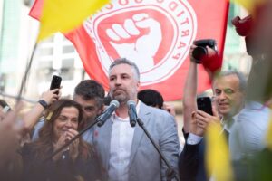 Candidato Socialista Portugués Insta a Movilización Contra el ‘Gobierno Radical’ de Derecha y Liberales