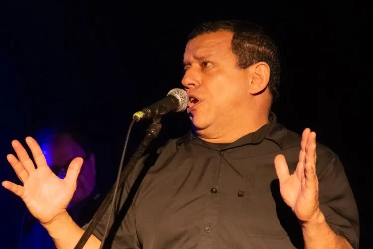 Emilio Lovera presenta a Emilio Lovera