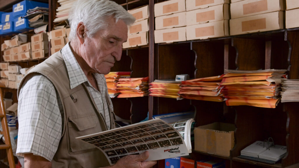 Seis décadas de retratos militares: los secretos del fotógrafo del Colegio Militar de la Nación