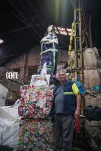Sergio Gómez, el amigo cartonero del papa Francisco, cuenta qué pasó puertas adentro del Vaticano en el funeral y revela cuál fue el regalo más grande que le hizo Bergoglio