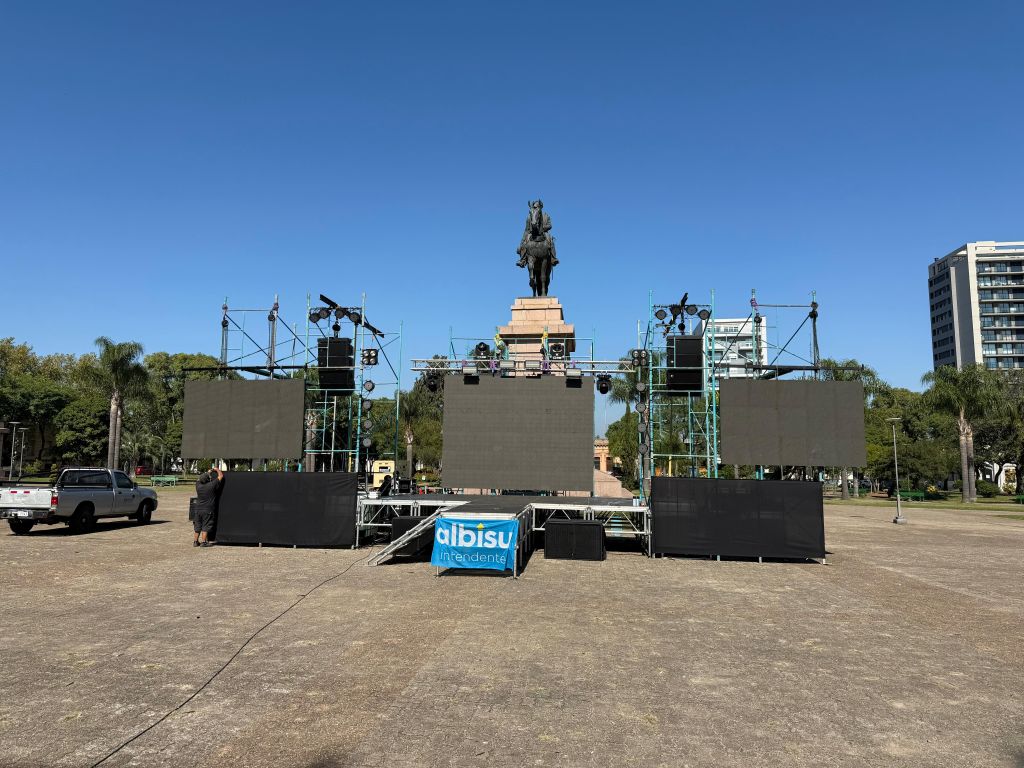Lacalle Pou /Reaparecerá en su primer acto político junto a Carlos Albisu en Salto