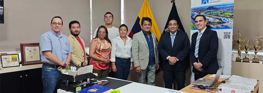 FUNIBER Ecuador y UNEATLANTICO suscriben un convenio con el Colegio de Arquitectos del Guayas