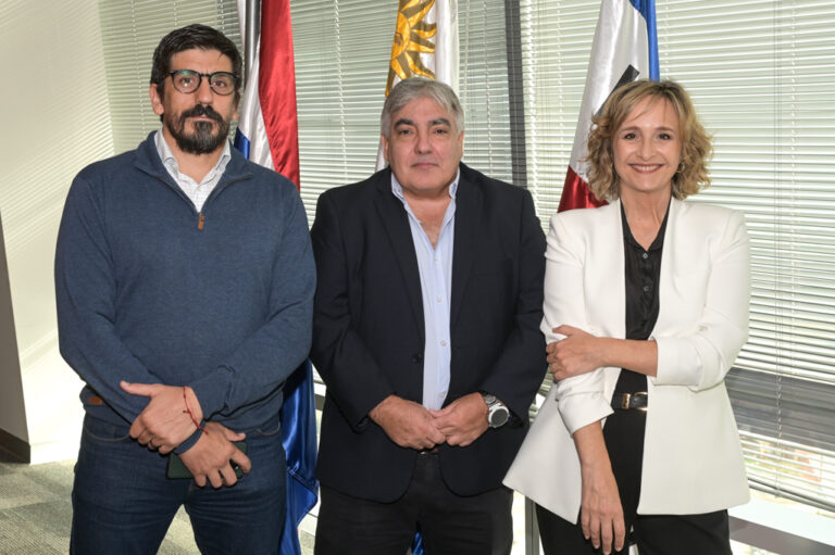 Laura Raffo asumió como nueva directora de ANTEL