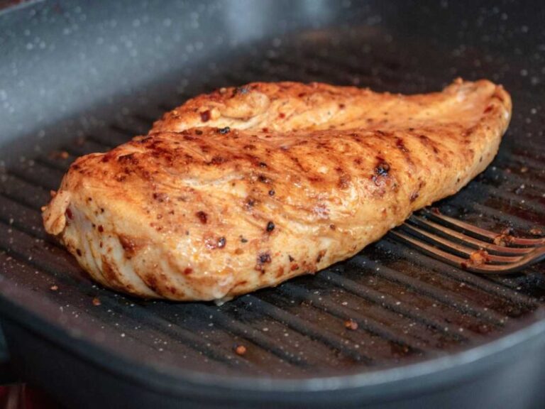 Ensalada de kiwi y pollo