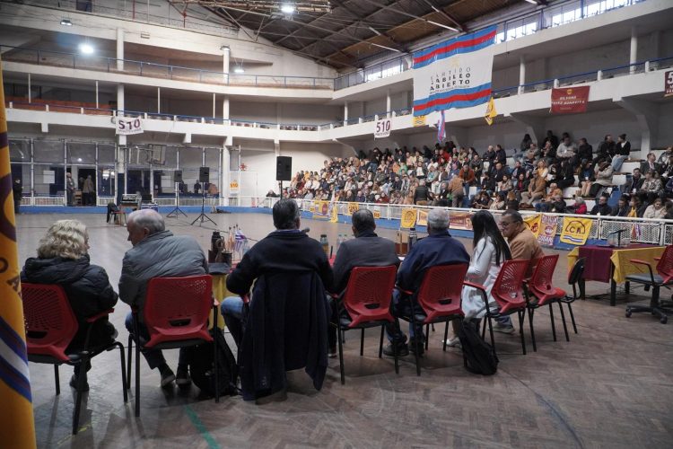 Manini Ríos: “El partido va a superar todo obstáculo”