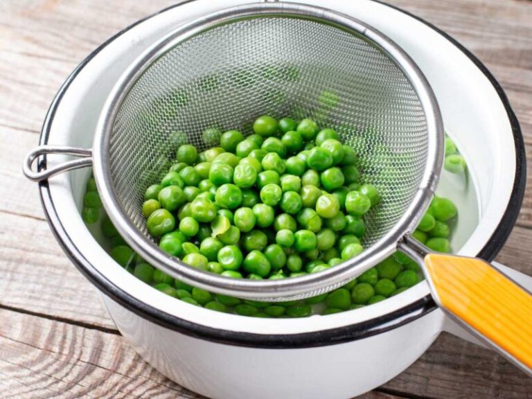 Propiedades de los guisantes: pequeños, verdes y llenos de beneficios