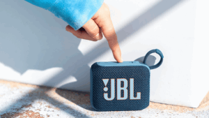 Amazon rebaja un 31% este altavoz Bluetooth con batería interminable y resistente a salpicaduras