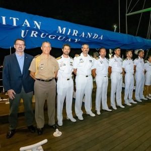 El Capitán Miranda en su escala en Fortaleza, Brasil