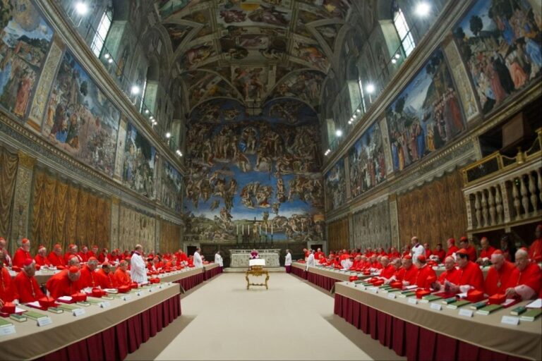 ¿Por qué el Cónclave para elegir al Papa se realiza en la Capilla Sixtina?