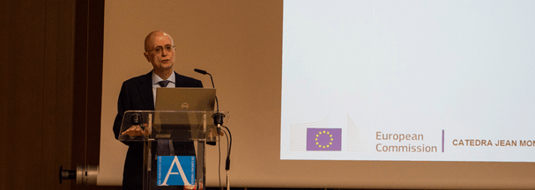 FUNIBER celebra el último seminario online de la Cátedra Jean Monnet, con la participación de especialistas en telecomunicaciones