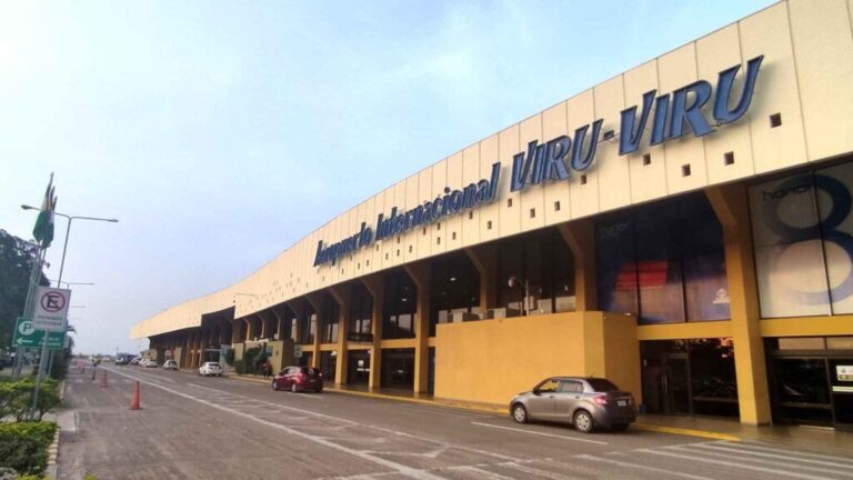 NAABOL recibe reconocimiento internacional de Copa Airlines por excelencia operativa en el Aeropuerto Internacional Viru Viru