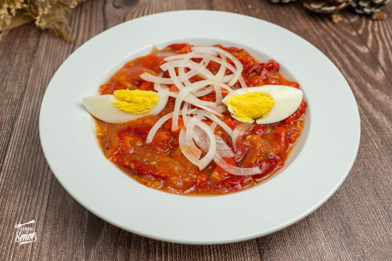 Zorongollo extremeño. Receta de ensalada de pimientos asados