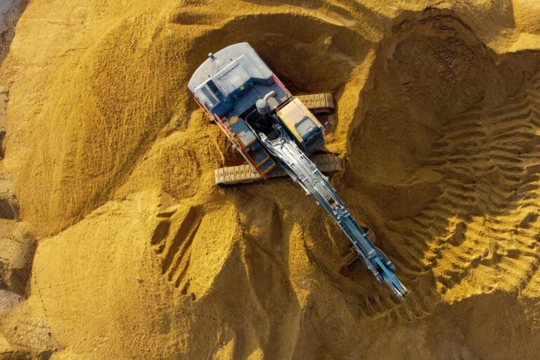 EEUU había lanzado un pulso a China con los aranceles, China lo ha ganado de forma rotunda con las tierras raras