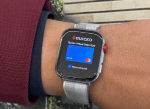Huawei por fin se abre paso en los pagos móviles: NFC llega a sus relojes con una alternativa que recuerda a Revolut