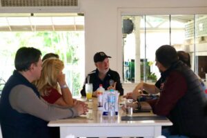 COMPROMETIDOS CON EL LAGO YPACARAÍ