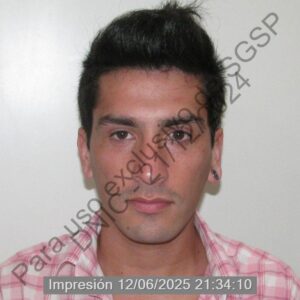 Ausente /Se busca masculino de 32 años que falta de su hogar desde el miércoles