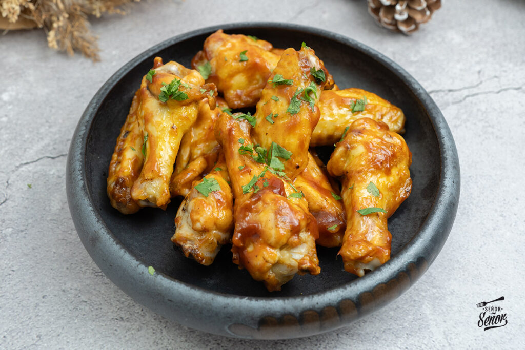 Buffalo wings. Receta de alitas de pollo muy picantes