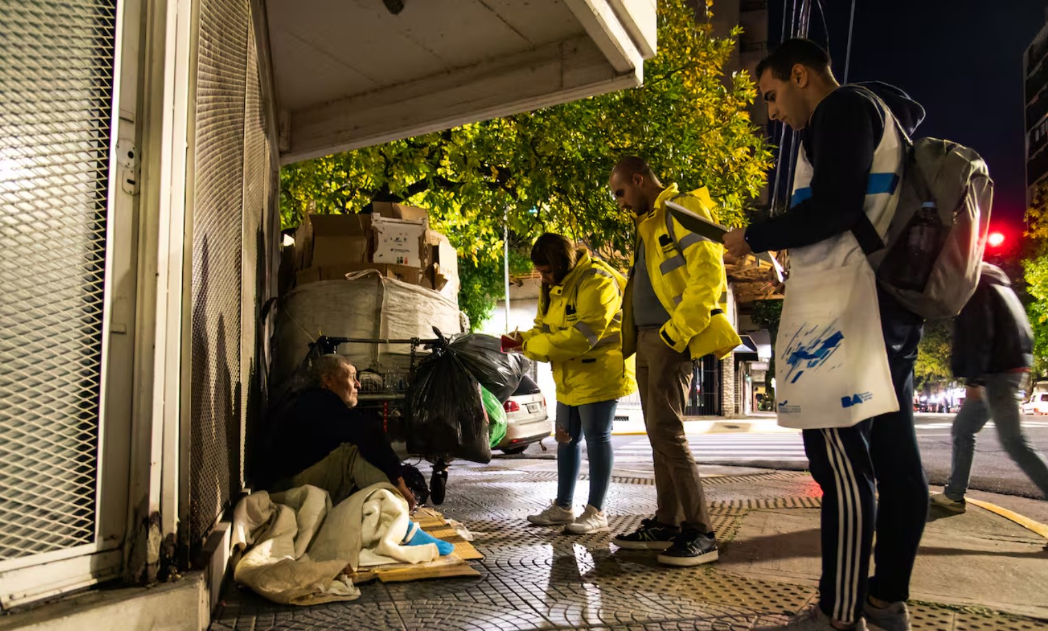 Capital Humano convocó a todas las provincias a una mesa federal para coordinar el relevamiento de personas en situación de calle Capital Humano convocó a todas las provincias a una mesa federal para coordinar el relevamiento de personas en situación de calle