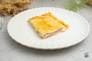 Empanada de jamon y queso. Receta fácil y casera