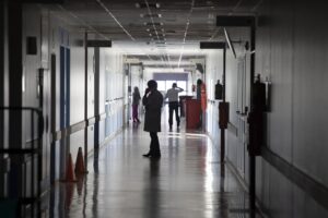 Limitan el acceso de extranjeros a las residencias médicas