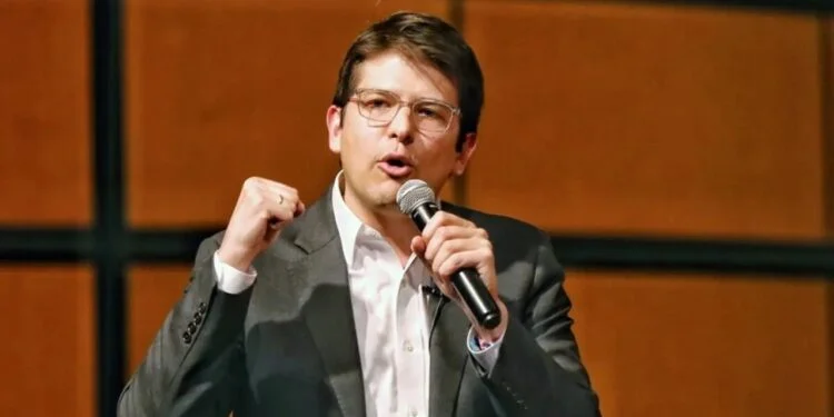 Miguel Uribe Turbay permanece en estado crítico tras atentado y cirugías de emergencia