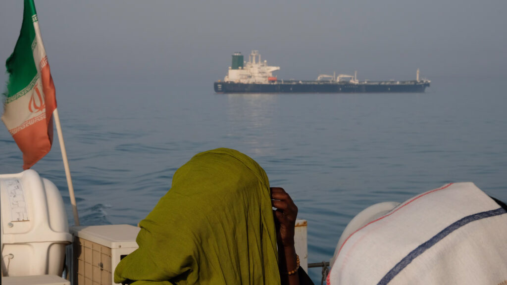 Petróleo: qué consecuencias tendría el cierre del estrecho de Ormuz y cómo impactaría en Argentina