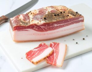 Guanciale italiano: dónde viene, cómo se cocina y por qué lo vas a amar