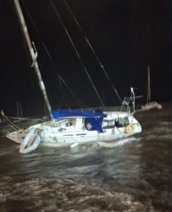 Ciclón extratropical golpeó Punta del Este y dejó veleros a la deriva