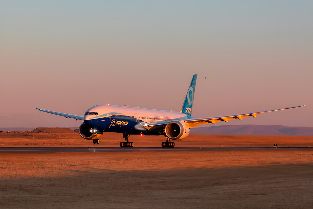El 777X es la gran apuesta de Boeing para volver a la cima: alas plegables, cabina rediseñada y el motor más grande del mundo